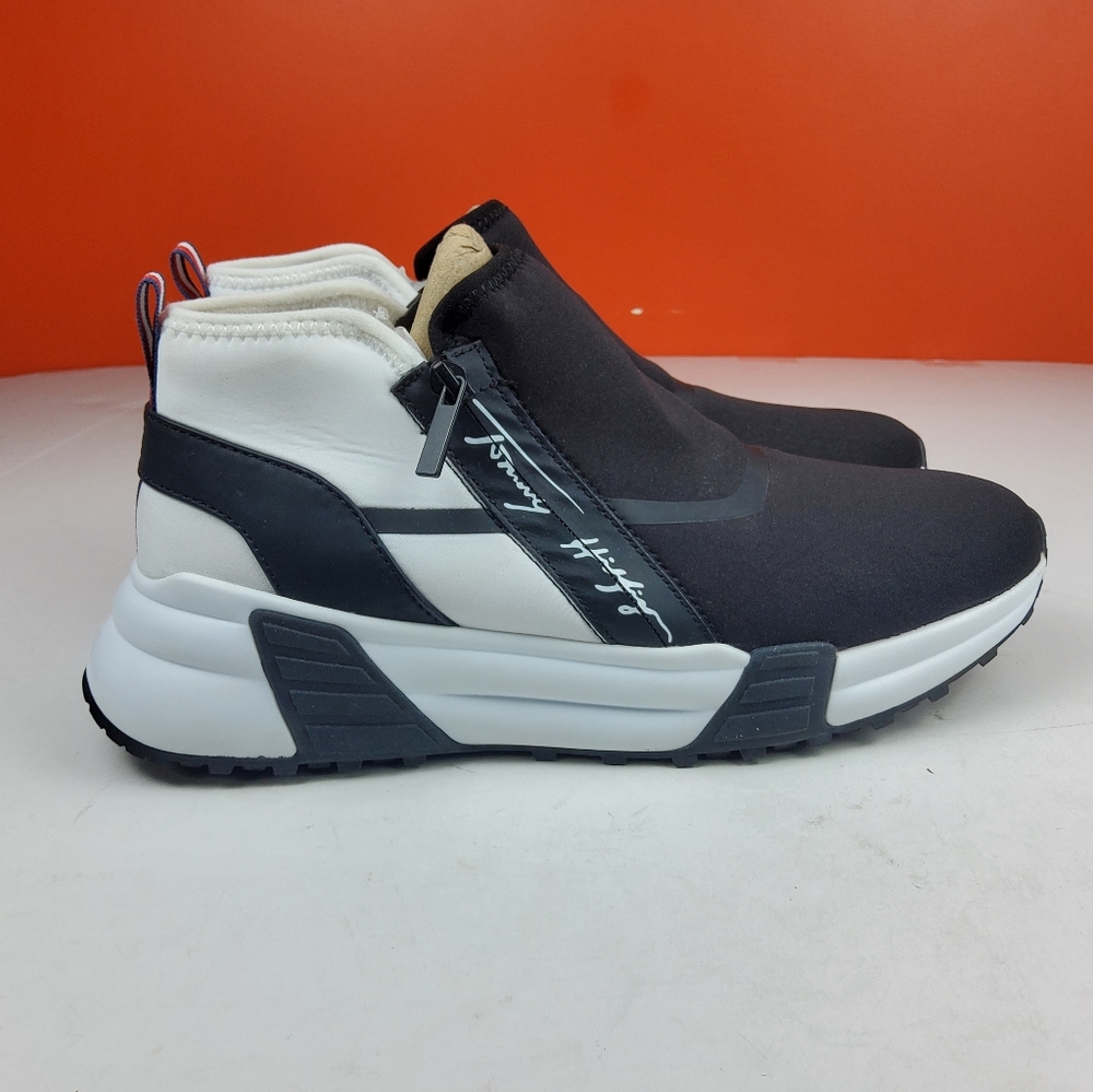 Tommy Hilfiger Women Ankle High Top Sneaker Black & White 10M (Lot 925)
